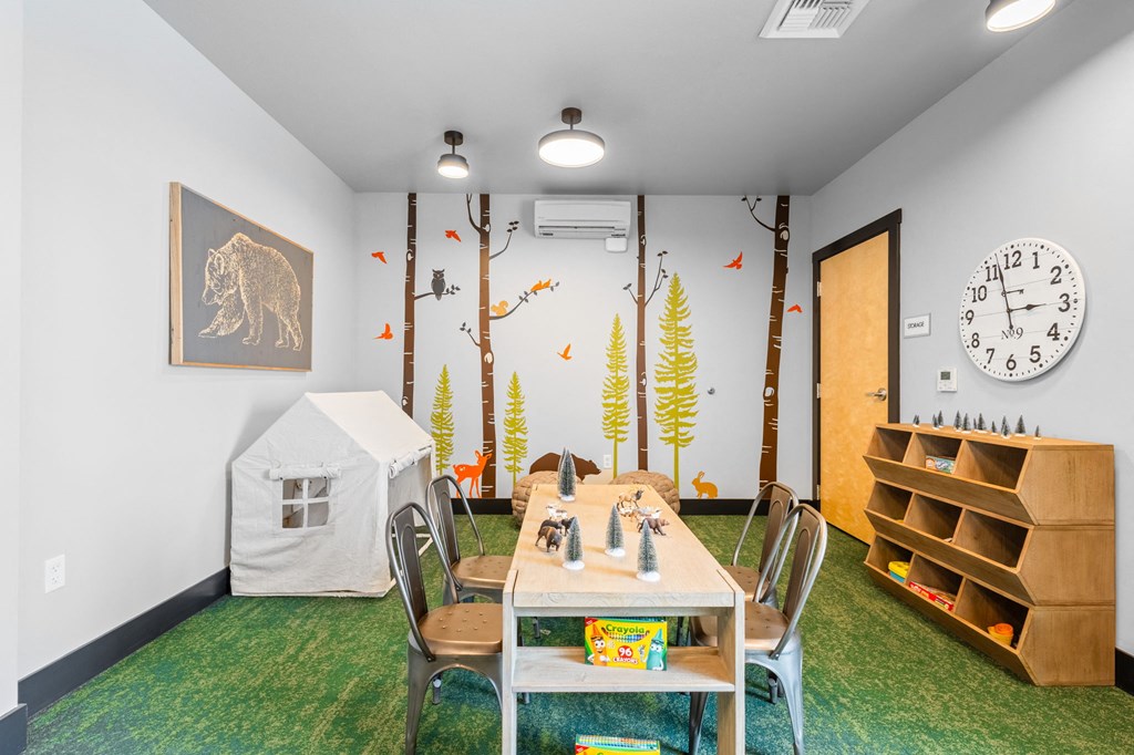 Solis_Petrosa_Bend_OR_Amenity_KidsRoom