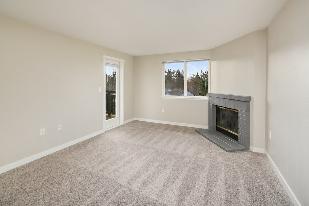Keyway Apartments in Port Orchard, Washington Living Room with Fireplace