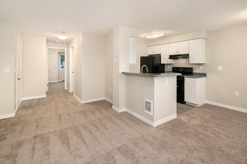 Keyway Apartments in Port Orchard, Washington Kitchen and Living Room