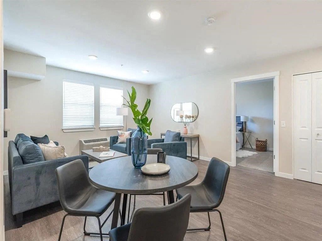 192nd West Lofts Dining Area