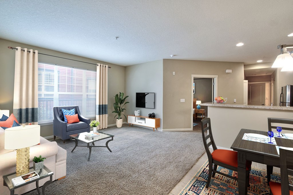 LookoutAtTheRidge_Washougal_WA_Inerior_Staged Livingroom