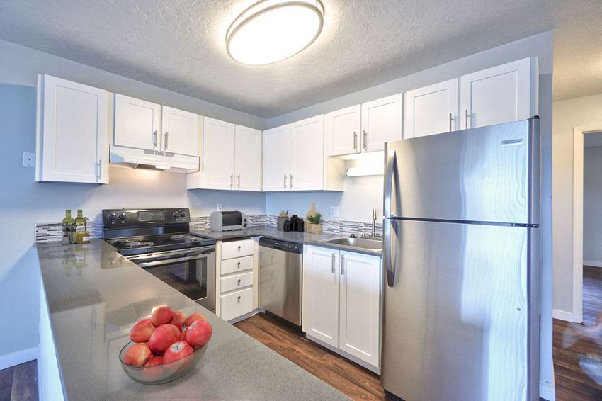 The Groove Apartments Vancouver, Washington Kitchen - Photo Gallery 1