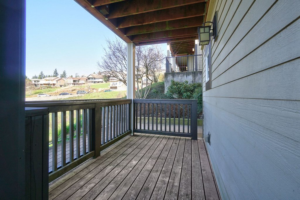 LookoutAtTheRidge_Washougal_WA_Exterior_Patio