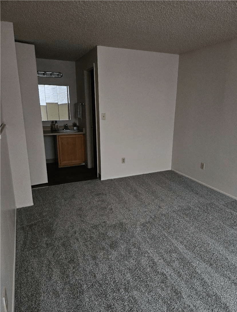 Ventana Apartment bedroom