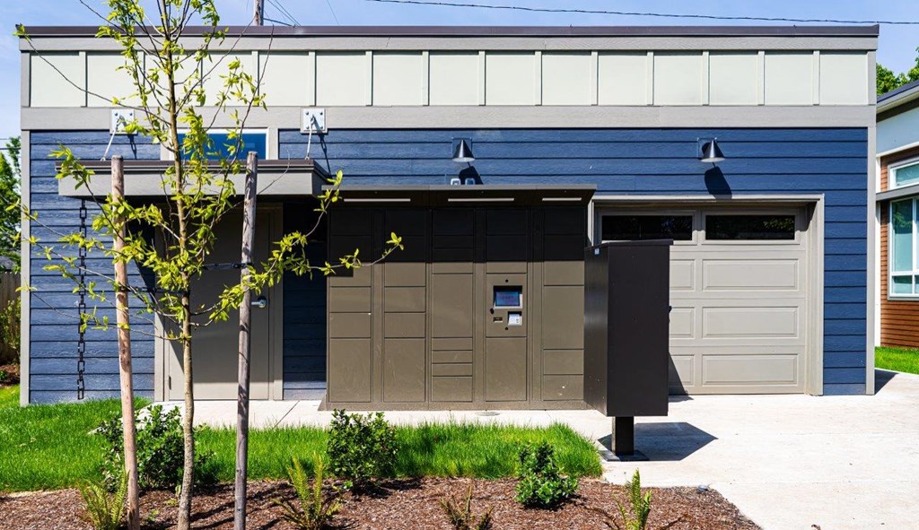 Velo_Eugene_OR_Ext_Lockers