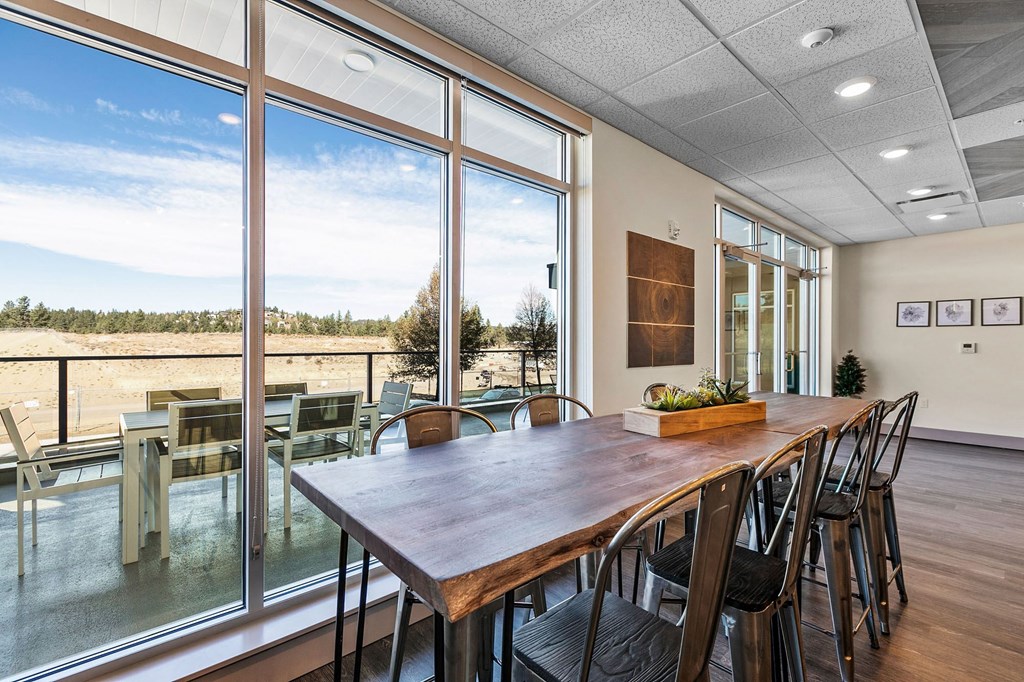 TheNest_Bend_OR_Interior_Amenity_Gather