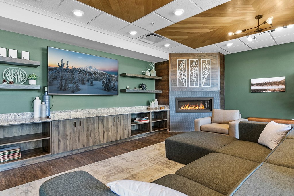 TheNest_Bend_OR_Interior_Amenity_Fireplace_2