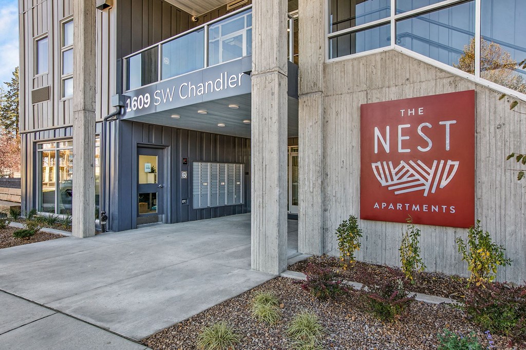 TheNest_Bend_OR_Exterior_Entrance_2