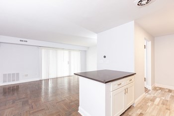 Andorra Point Apartments Vacant Kitchen - Photo Gallery 3