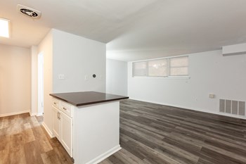 Andorra Point Apartments Vacant Kitchen - Photo Gallery 5