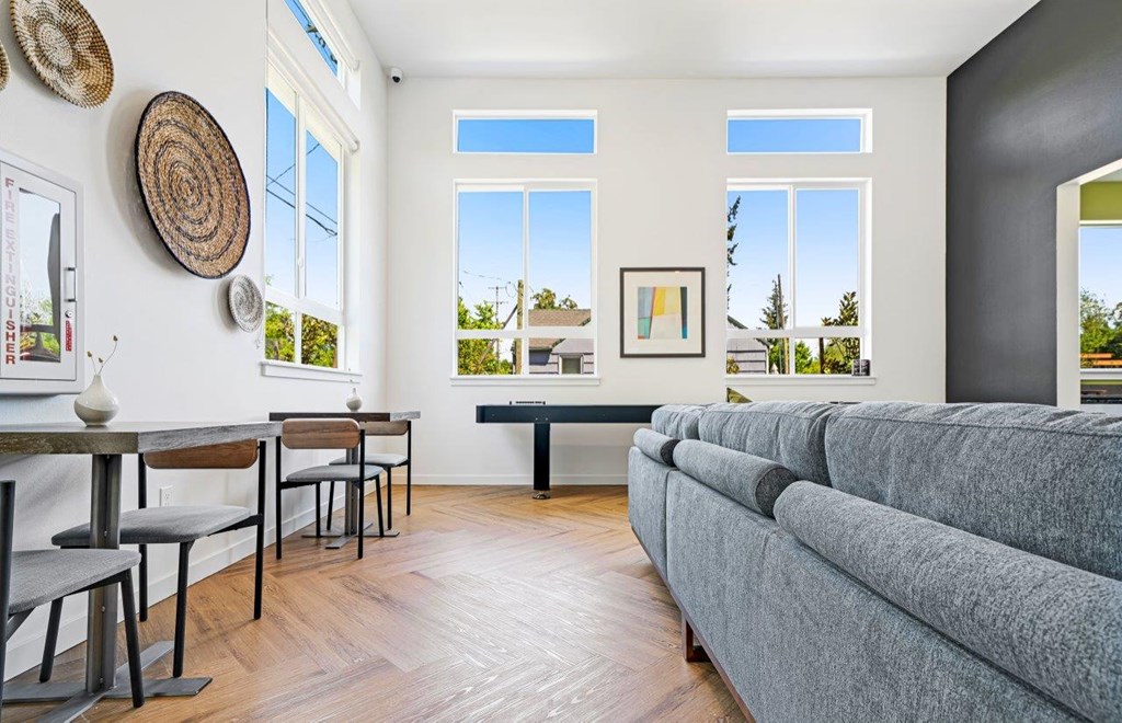 Velo_Eugene_OR_Int_Amenity_Lounge_6