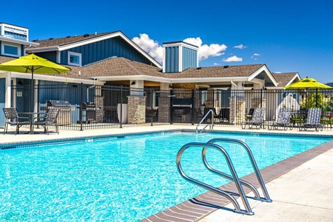 EvergreenVillageDeltaRidge_Eugene_OR_Ext_Amenity_Pool_1