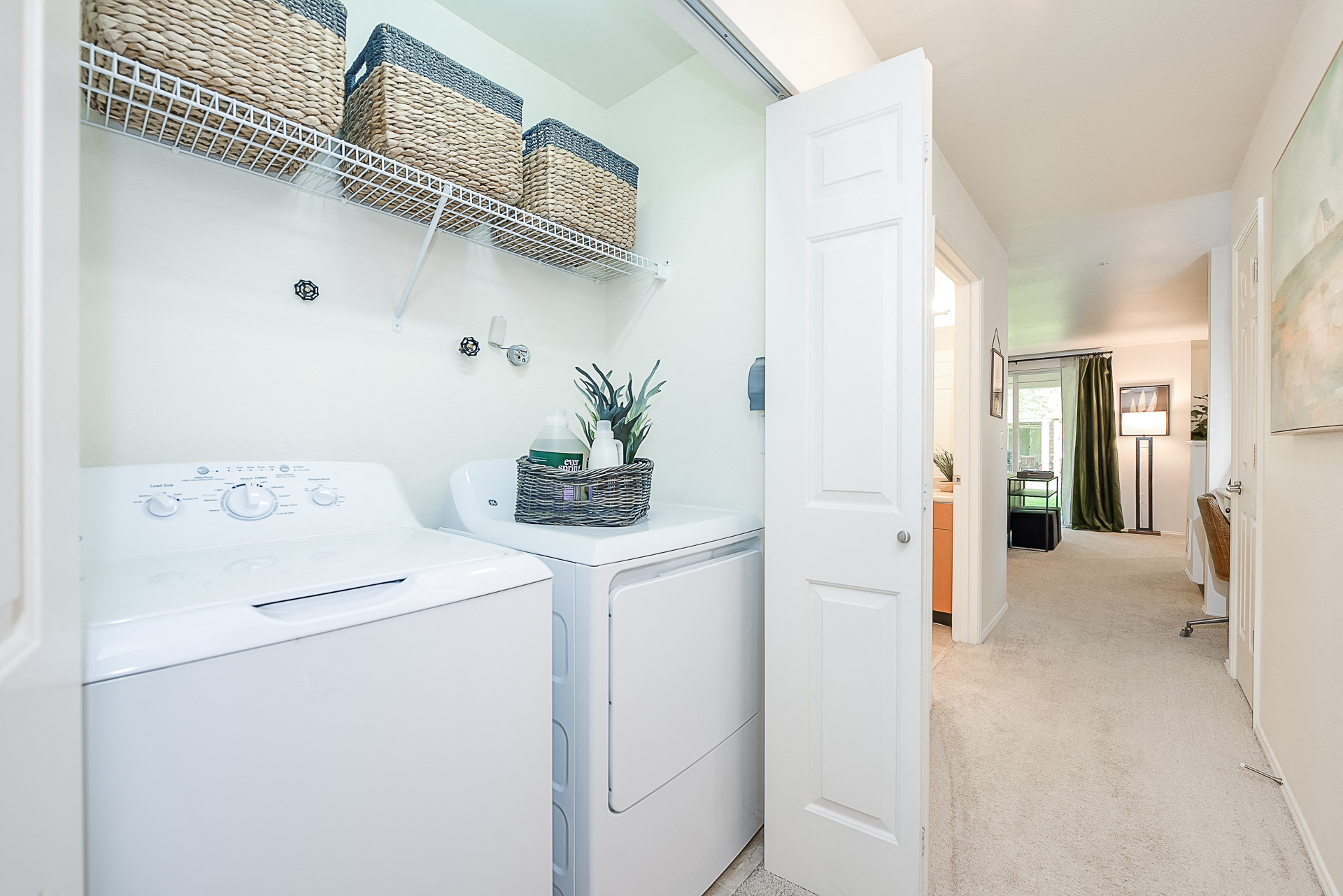 Evans Creek at Woodbridge Washer and Dryer