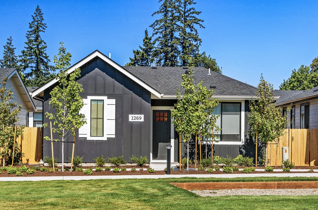 The Farmstead_Eugene_OR_Exterior_cottage_gray