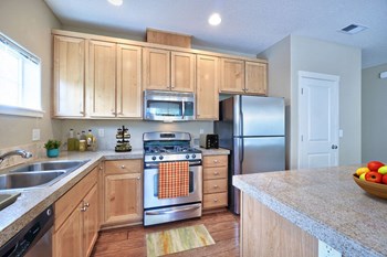 Washougal, WA Lookout at the Ridge Apartments staged kitchen - Photo Gallery 4
