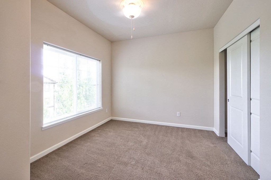 LookoutAtTheRidge_Washougal_WA_Interior_Bedroom