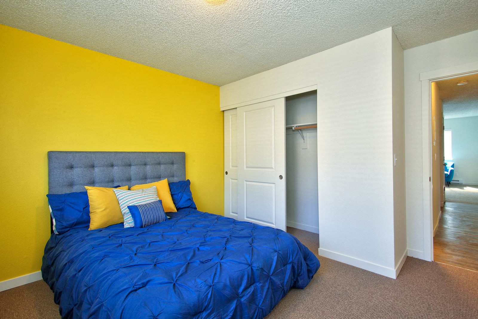 Parc Central_Vancouver WA_Yellow Bedroom