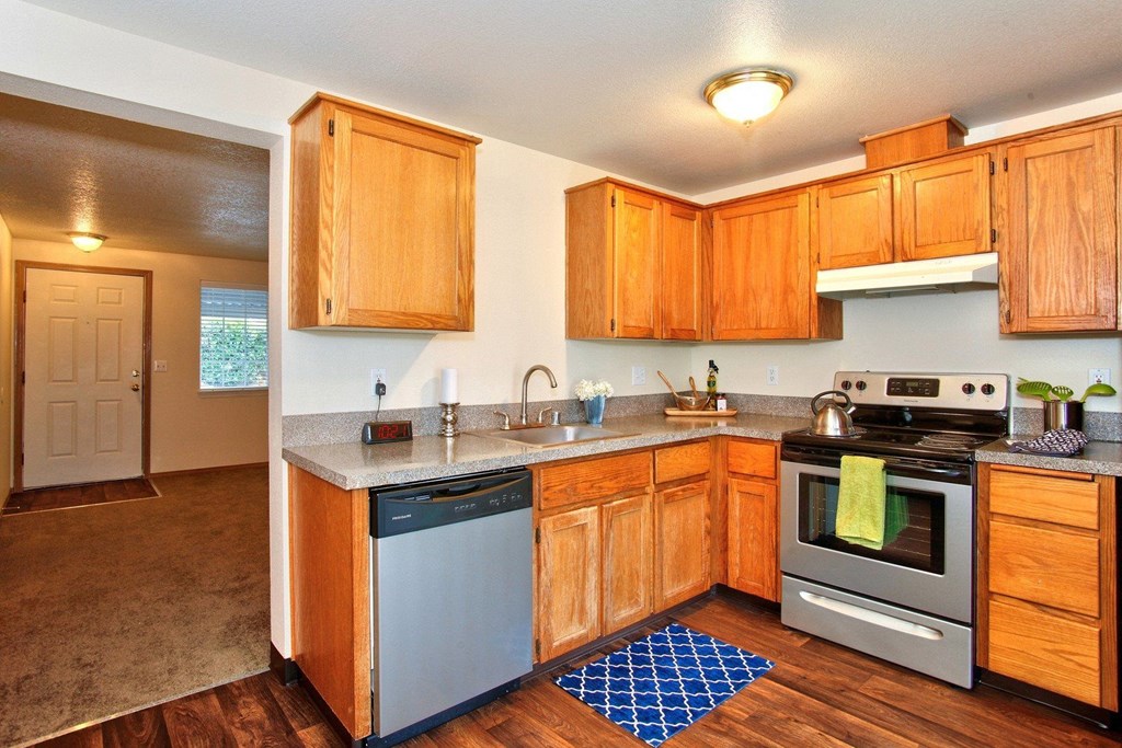 Parc East Apartments Staged Kitchen