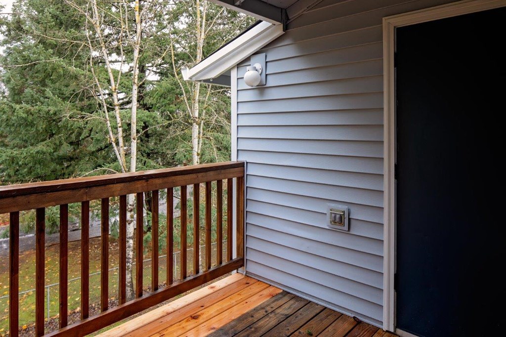 Outlook16 Private Balcony