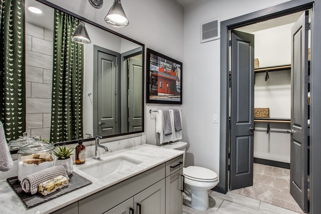 Aura Thirty2 Apartments Model Bathroom