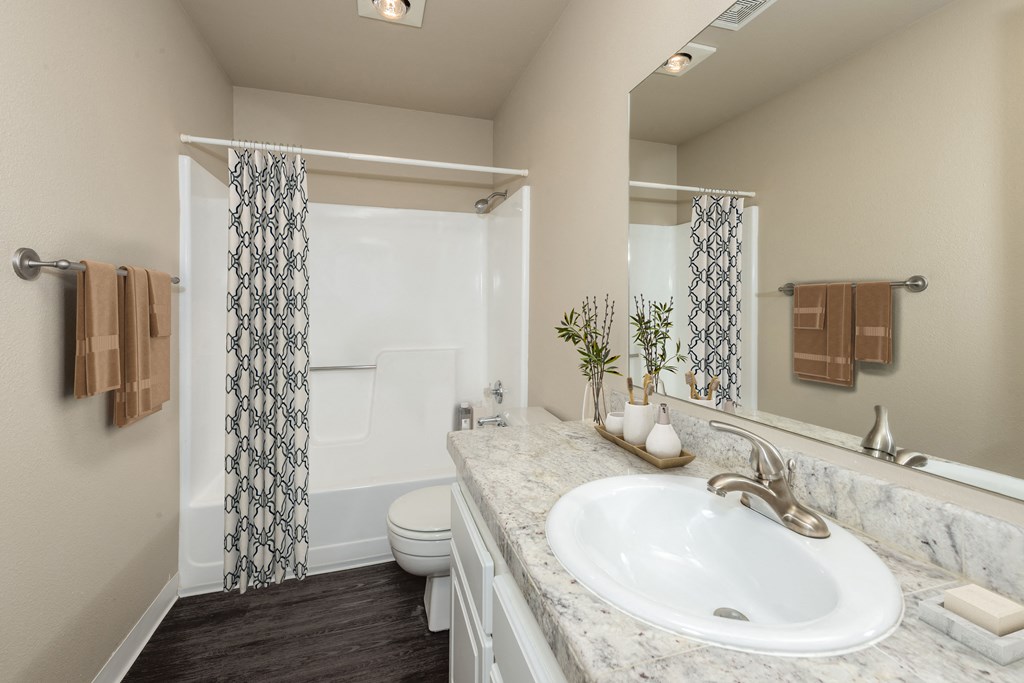 TownhomesView_Clackamas_OR_Interior_VirtuallyStaged_Bath