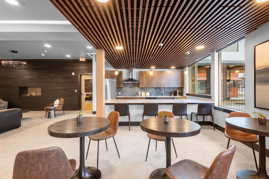 Solis_Petrosa_Bend_OR_Amenity_CommunityLounge_4