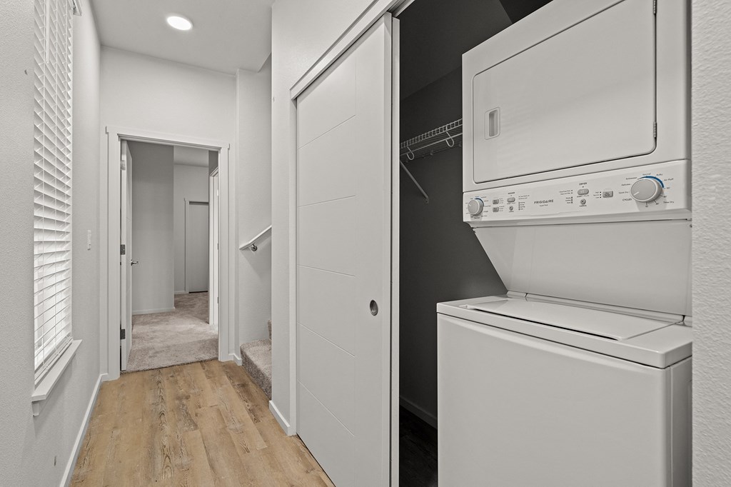 FirGrove_Vancouver_WA_3BR_Laundry
