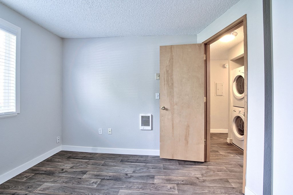 The Goose Aloha, Oregon bedroom