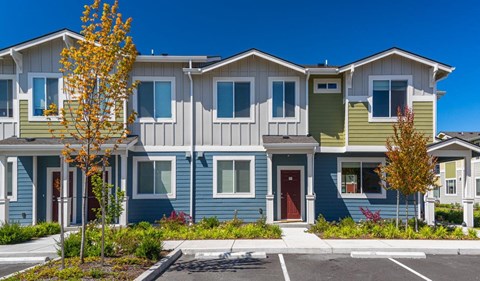 EvergreenVillageDeltaRidge_Eugene_OR_Ext_Facade_1