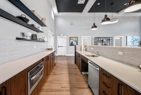 EvergreenVillageDeltaRidge_Eugene_OR_Int_Amenity_Lounge_6