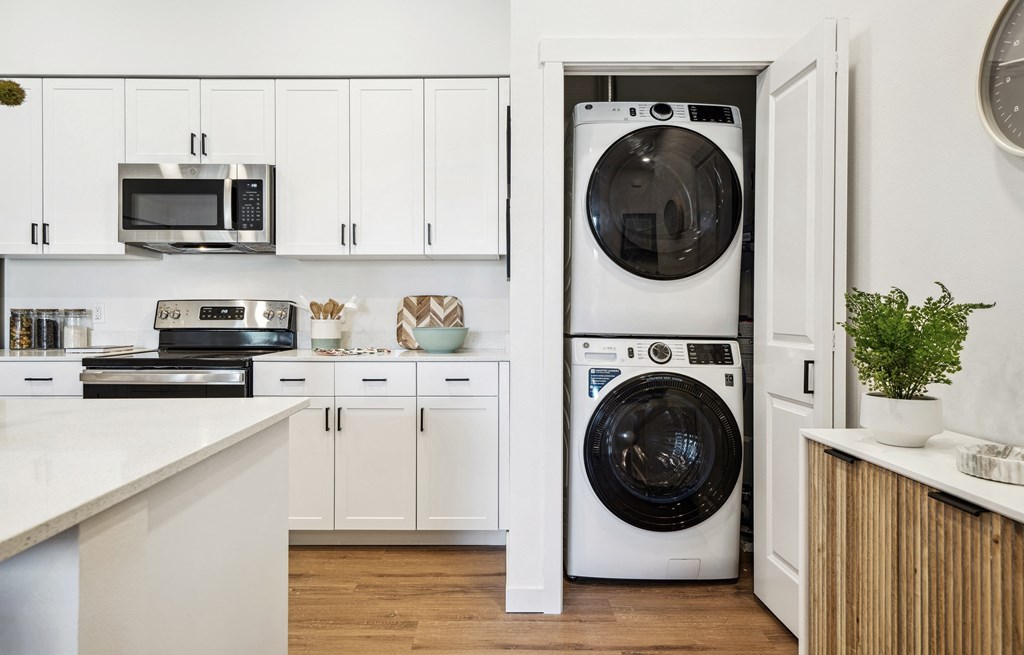 TheFarmstead_Eugene_OR_Flat_washerdryer