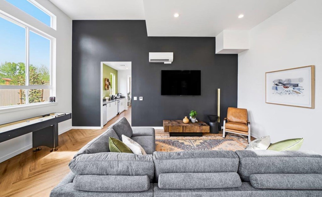 Velo_Eugene_OR_Int_Amenity_Lounge_7