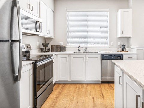 EvergreenVillageDeltaRidge_Eugene_OR_Int_Dining_3