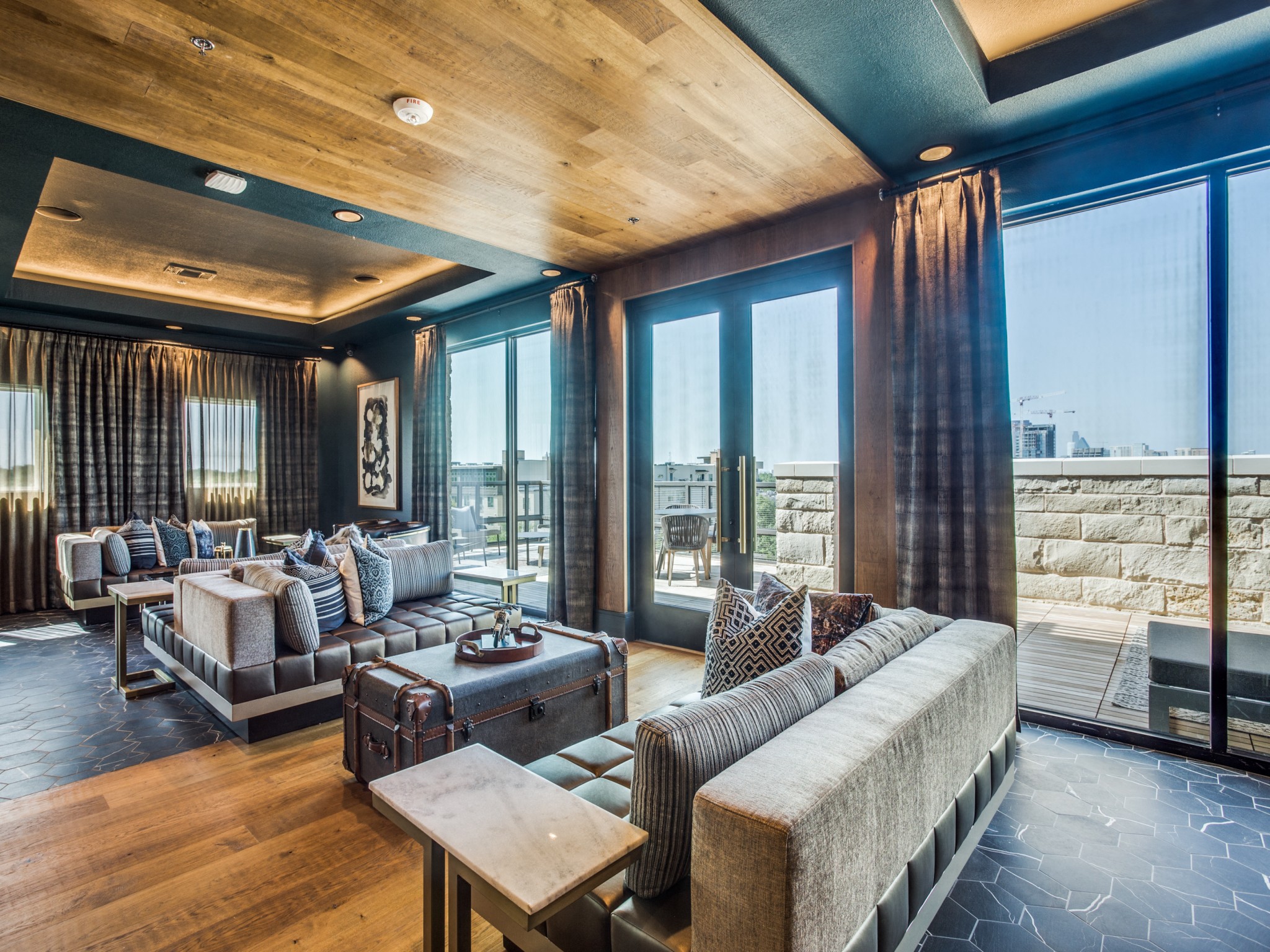 Photos and Video of The Hudson Dallas Apartments in Dallas, TX