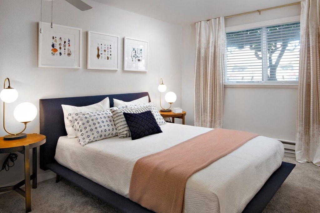 The Lakehouse Apartments Model Bedroom