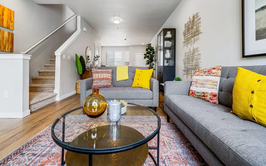 EvergreenVillageDeltaRidge_Eugene_OR_Int_Living_1