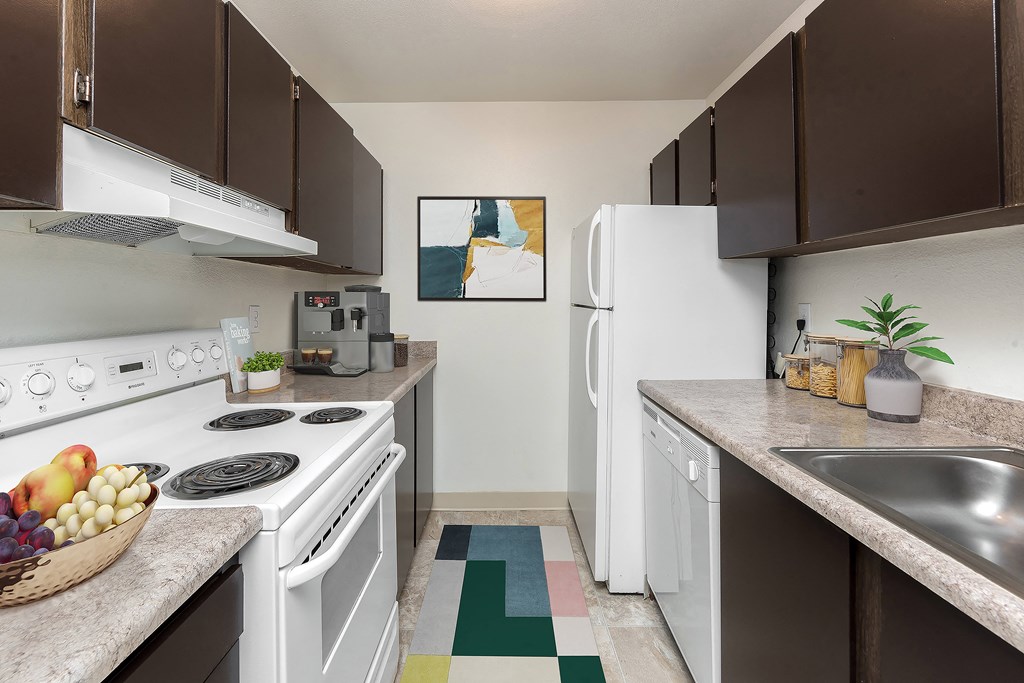 ThunderbirdVillage_Vancouver_WA_Interior_VirtuallyStaged_Kitchen