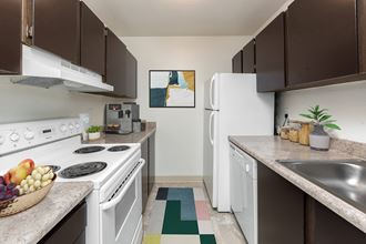 ThunderbirdVillage_Vancouver_WA_Interior_VirtuallyStaged_Kitchen - Photo Gallery