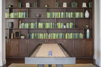 5550 Hollywood Blvd Studio-3 Beds Apartment for Rent - Photo Gallery 5