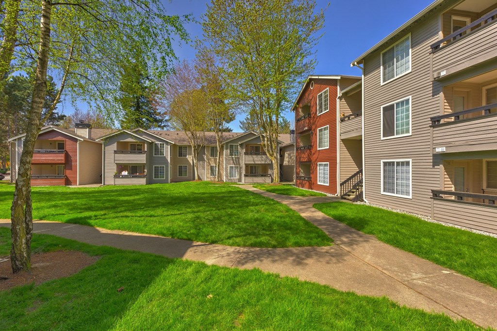 our apartments have a spacious courtyard with green grass