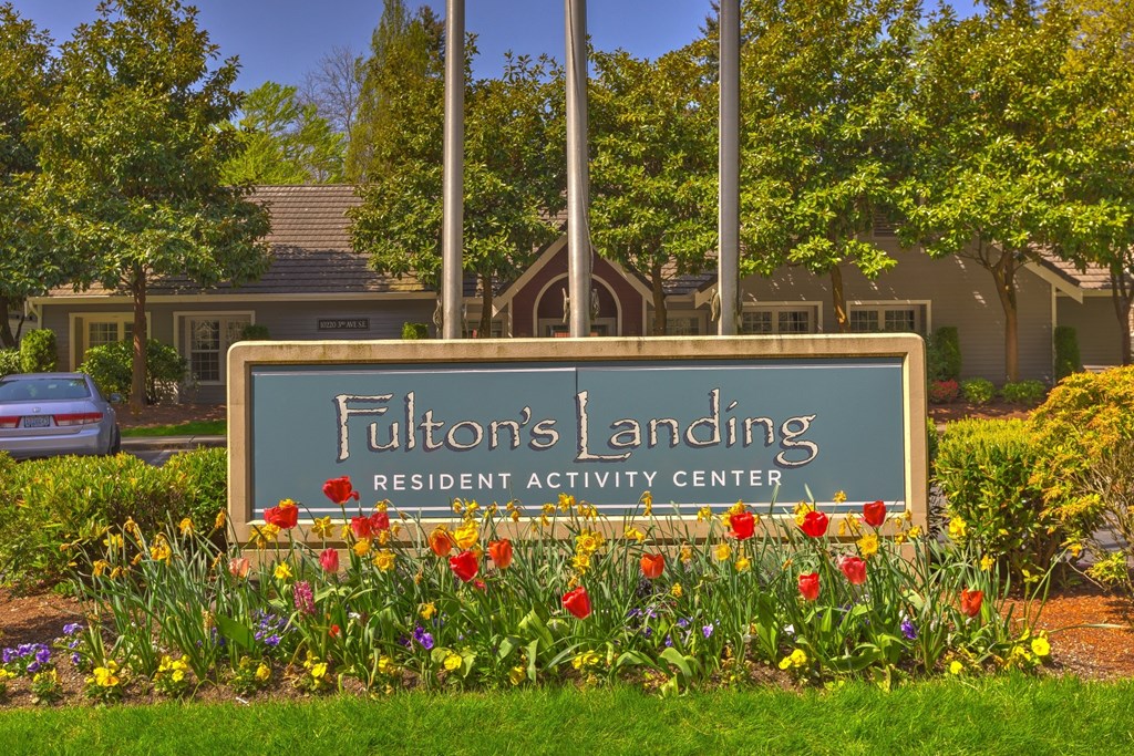 the sign at Fulton's Crossing and Landing Apartments