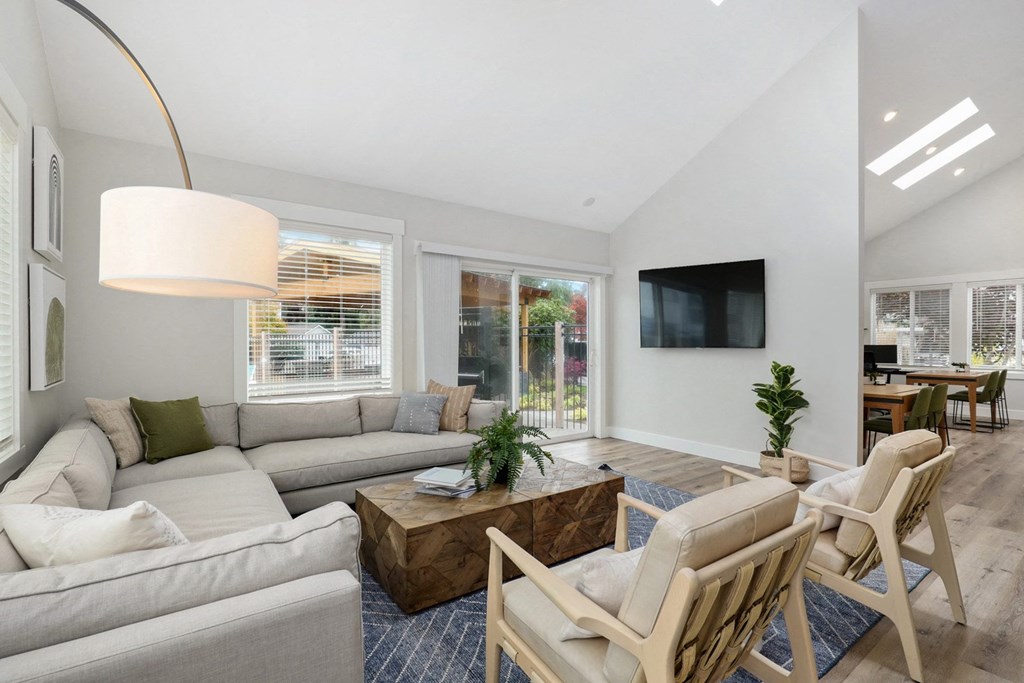 The Lakehouse Apartments Clubhouse