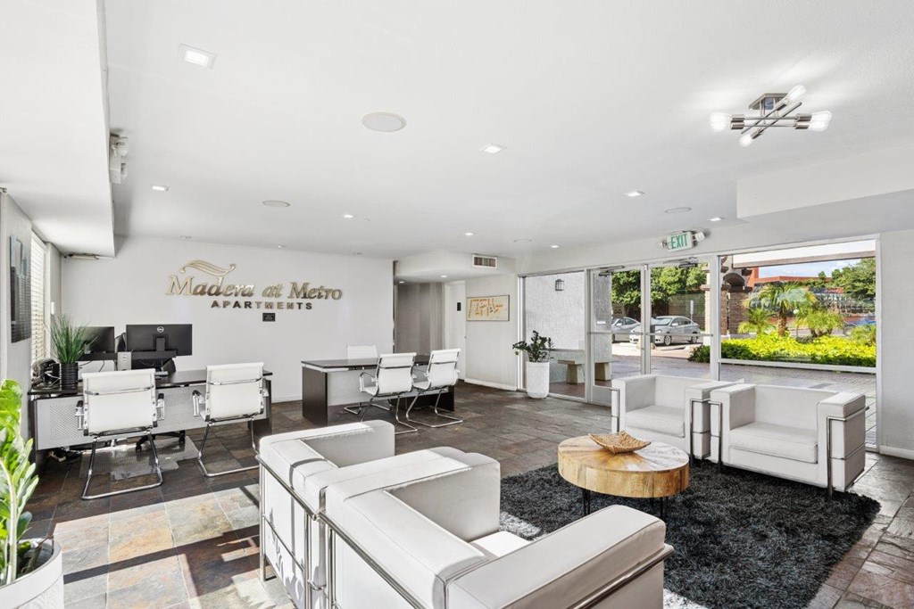 Madera at Metro Clubhouse seating