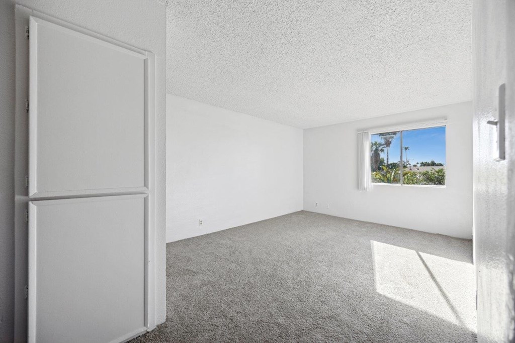 Madera at Metro Bedroom with Carpet