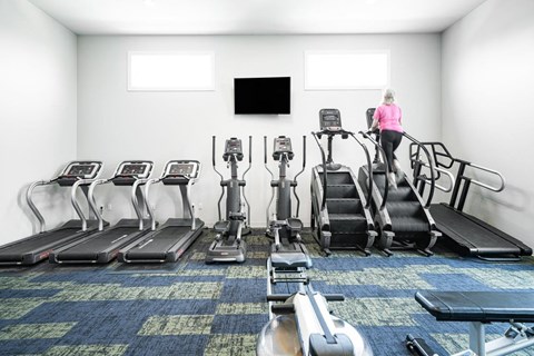 EvergreenVillageDeltaRidge_Eugene_OR_Int_Amenity_Fitness_1