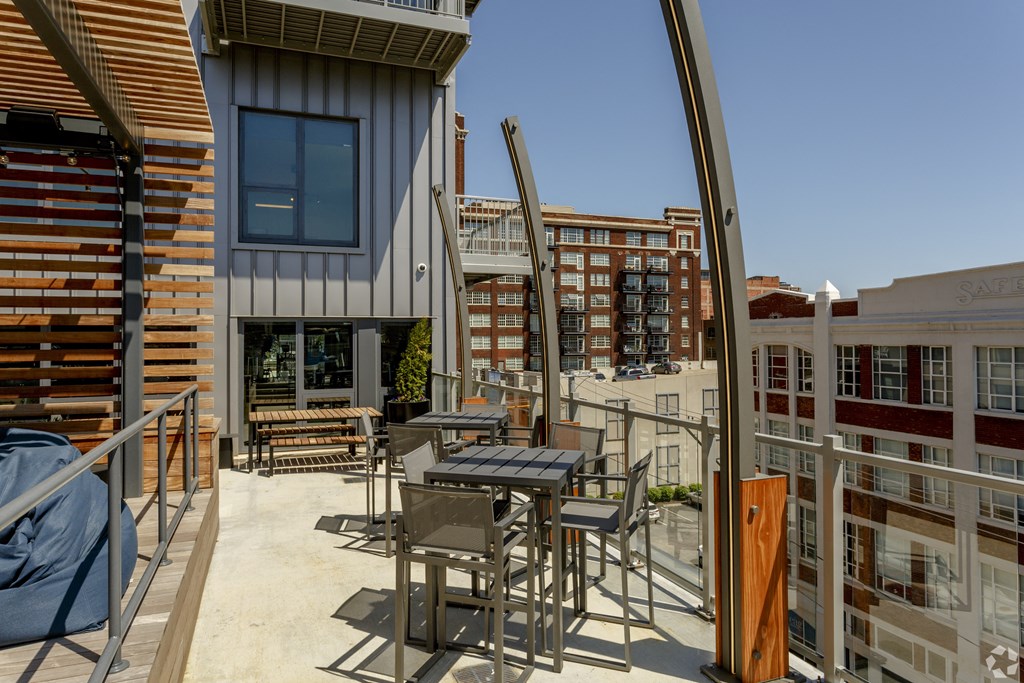 Arterra KC Rooftop Seating
