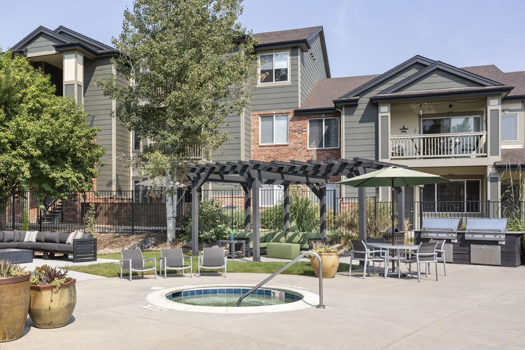 the enclave at homecoming terra vista patio