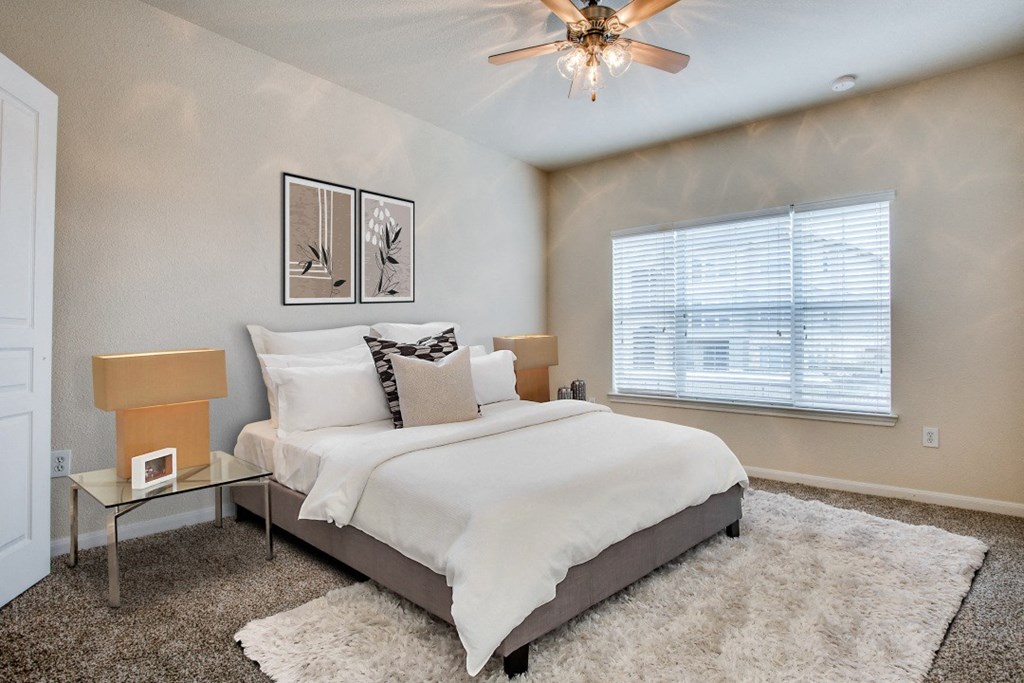 Hudson Miramont Apartments Model Bedroom