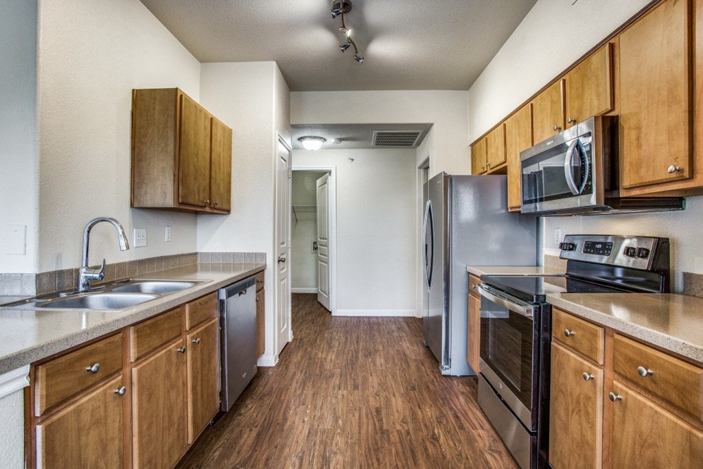 Hudson Miramont Apartments Model Kitchen