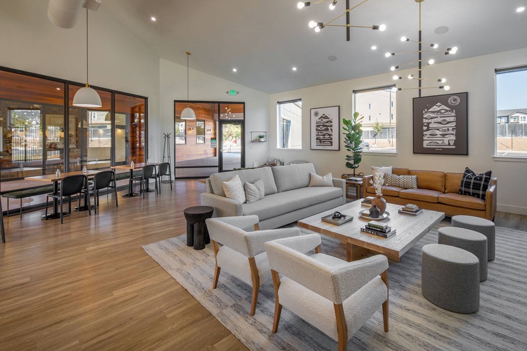Heirloom_Portland_Oregon_JLL_Clubhouse_Lounge